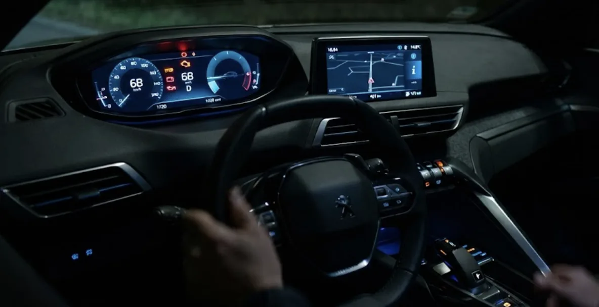 Voyants tableau de bord Peugeot 3008 : signification et causes
